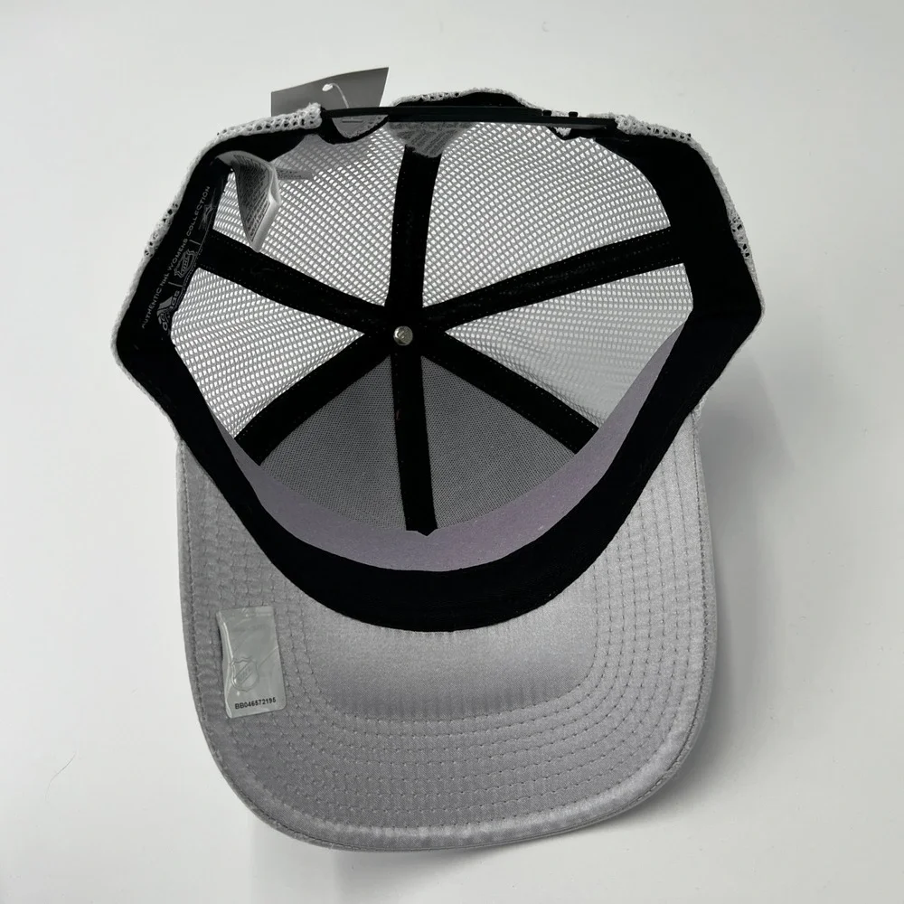 Adidas NHL Womens Dallas Stars Trucker‎ Hat Silver Mesh Snapback Cap